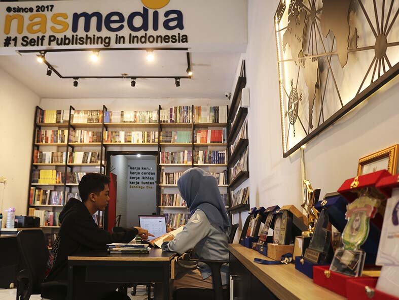 4. CS Konsultan Nasmedia copy(1)